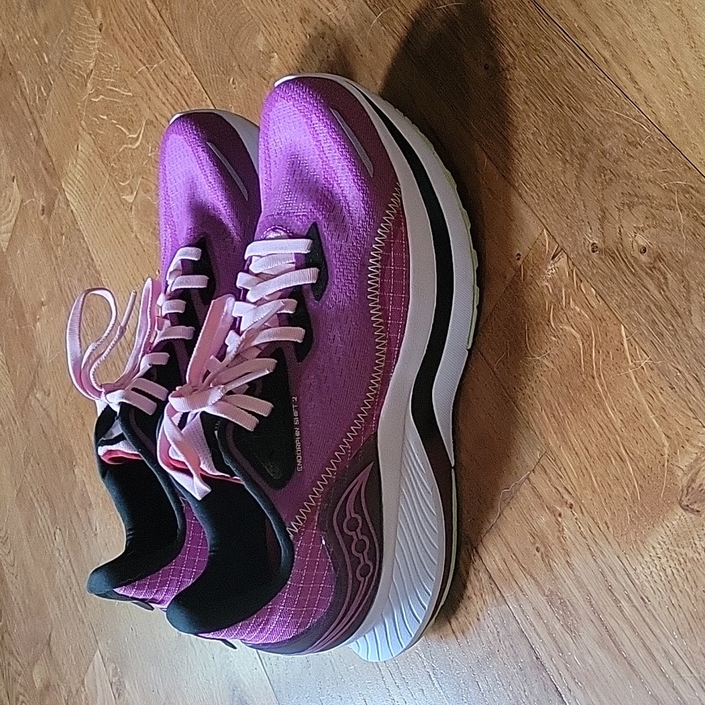 Saucony endorphin shift 2